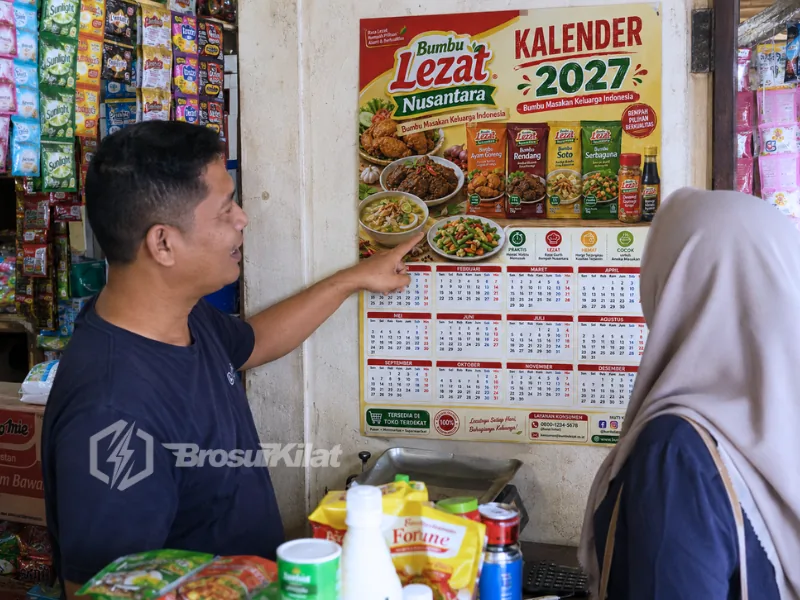 cetak kalender poster promosi perusahaan dan toko